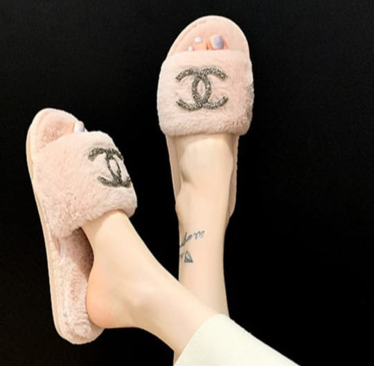 Chanal fur slippers for women