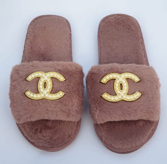 Chanal fur slippers for women